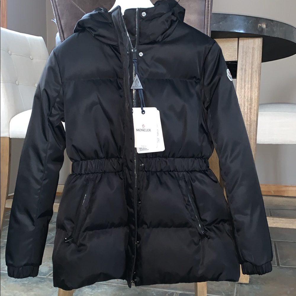 Moncler Fatsia down jacket